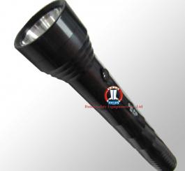 Đèn pin thép đen TQ + 3 pin thỏ đại 