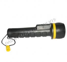 Đèn pin cao su đen  chịu nước 2 pin - hàng LDHQ ( ko pin )