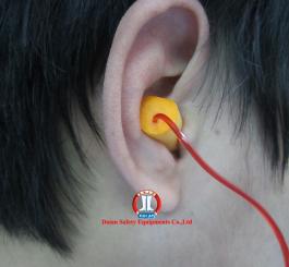Nút tai chống ồn mút có dây 3M 1110