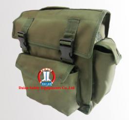 Túi bạt sịn loại to đại đinh có quai sách (35 x 38) cm